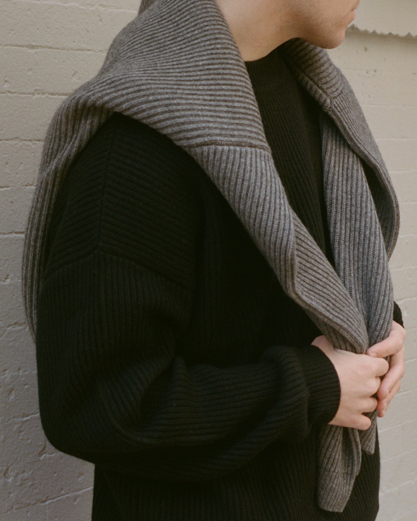 黑色毛衣 Cashmere Blend Sweater